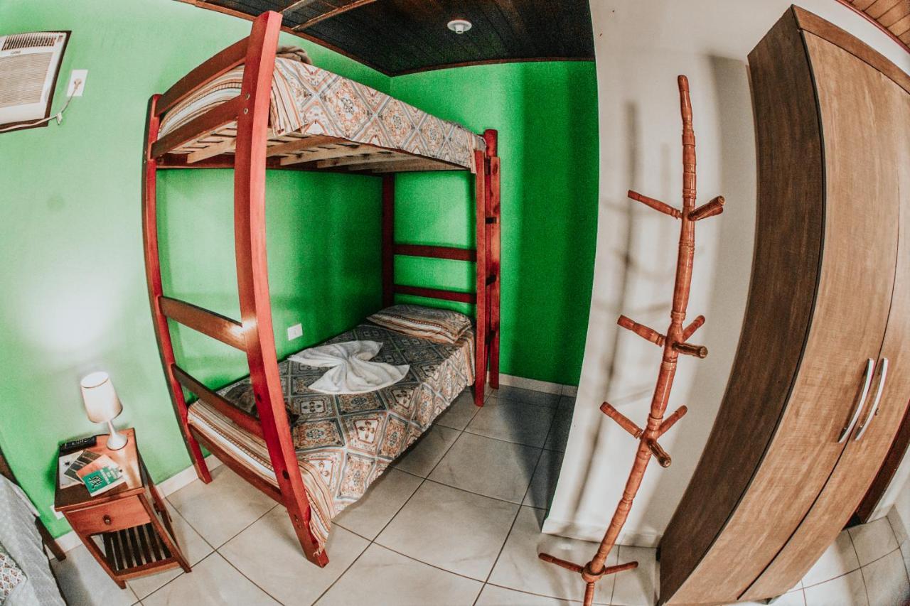 Carpe Diem Hostel & Pousada Araquari Eksteriør bilde